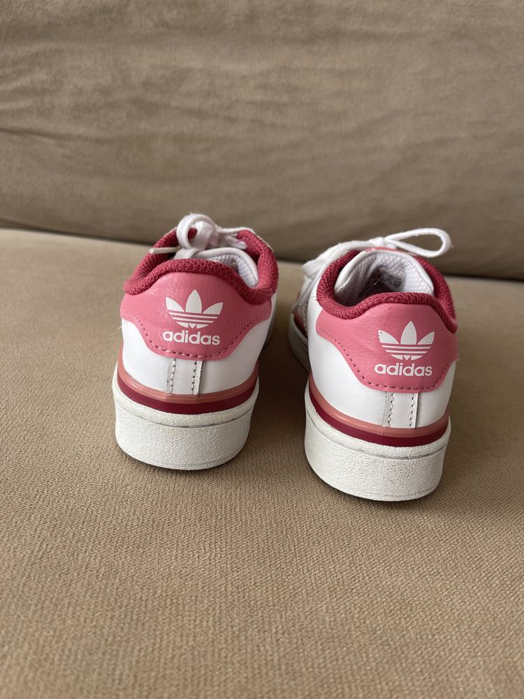 Adidas superstar