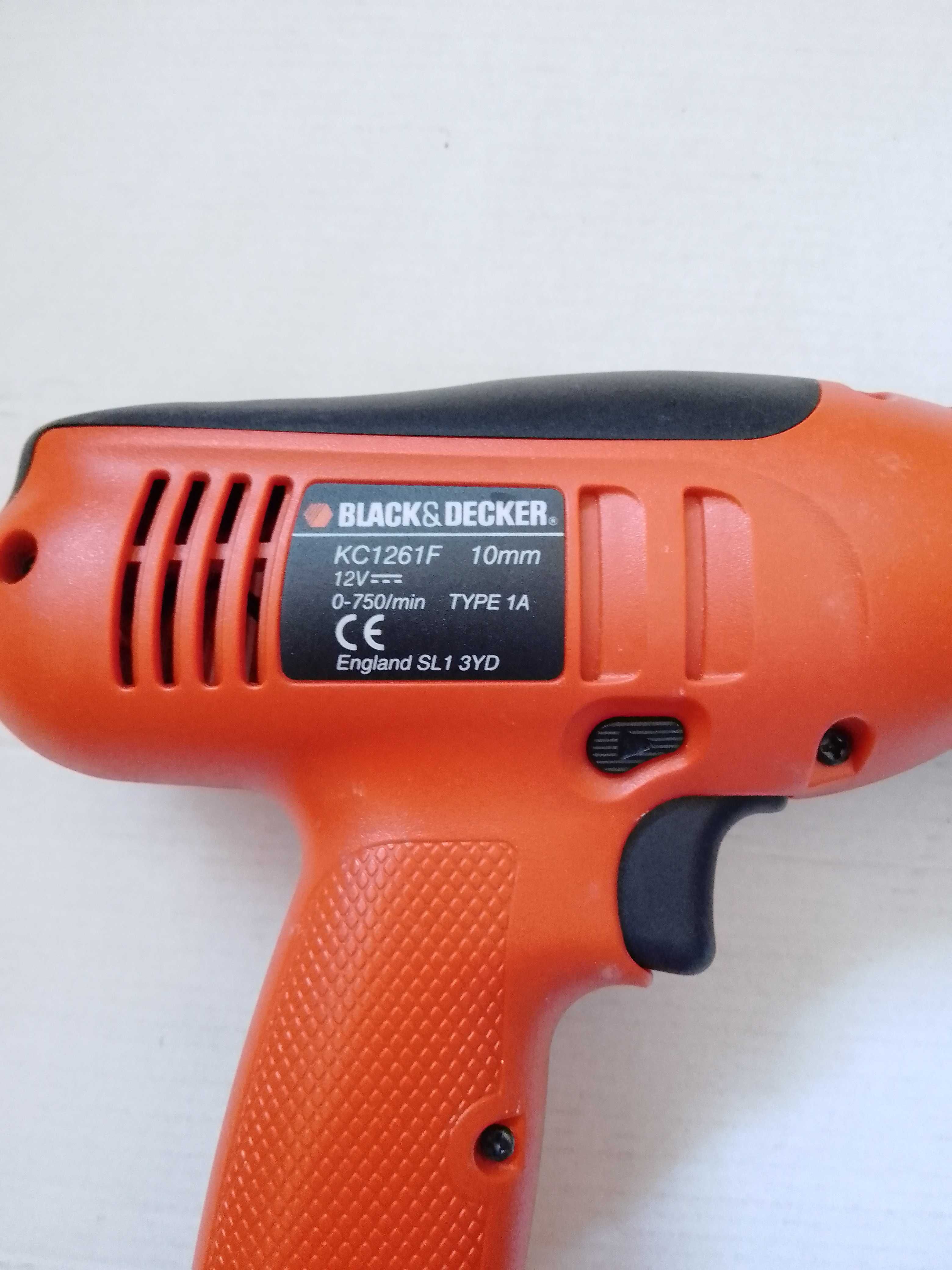 Винтоверт black&decker