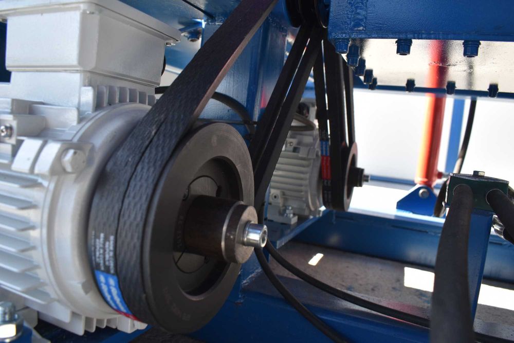 Masina/ Presa/ Vibropresa pavele, borduri, boltari Speed 910 Automat