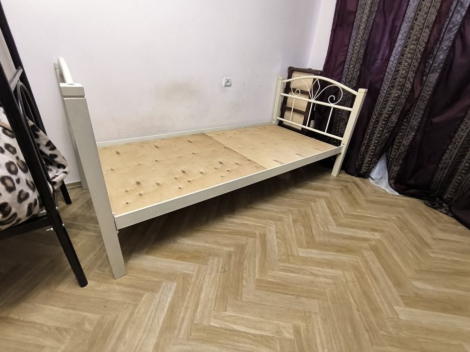 Кровать односпальная