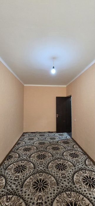 Yangi uy pishiq g’ishdan qurilgan bez makler sotaman