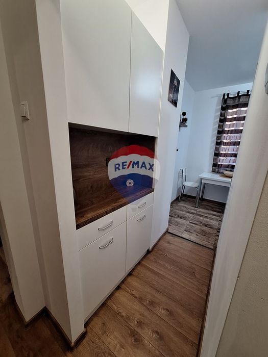 Тристаен апартамент под наем в гр. Варна, кв.Чайка