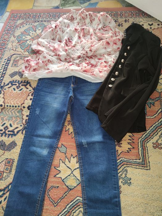 Лот от дамски дрехи