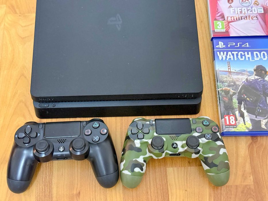 [ PS4 > 1000GB PlayStation 4 Slim с 2 джойстика и 4 игри