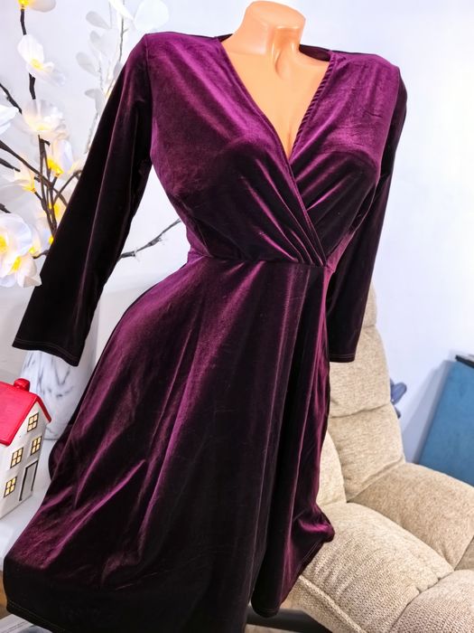 Rochie superbă catifea mărimea M nouă