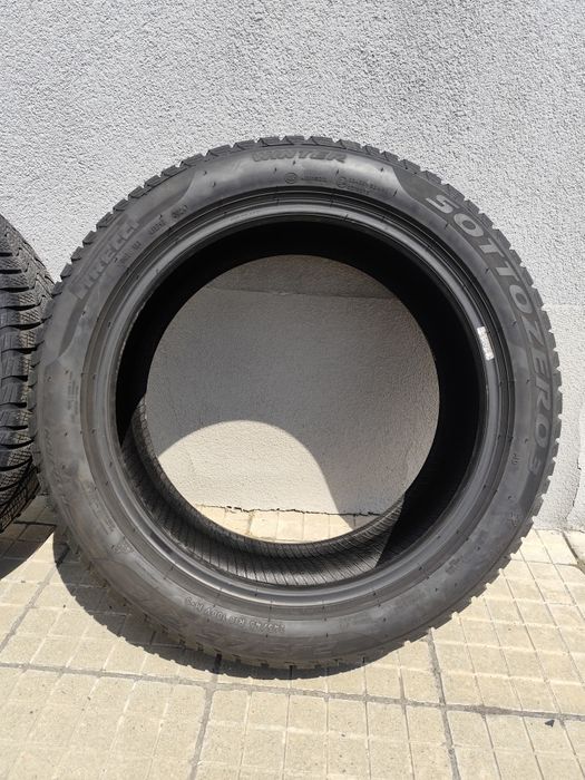 pirelli winter sottozero 3  245/45r18 100v с борд за джанта