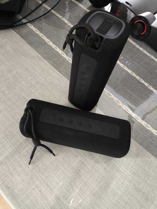 Колонка портативная Mi Portable Bluetooth Speaker (16W)