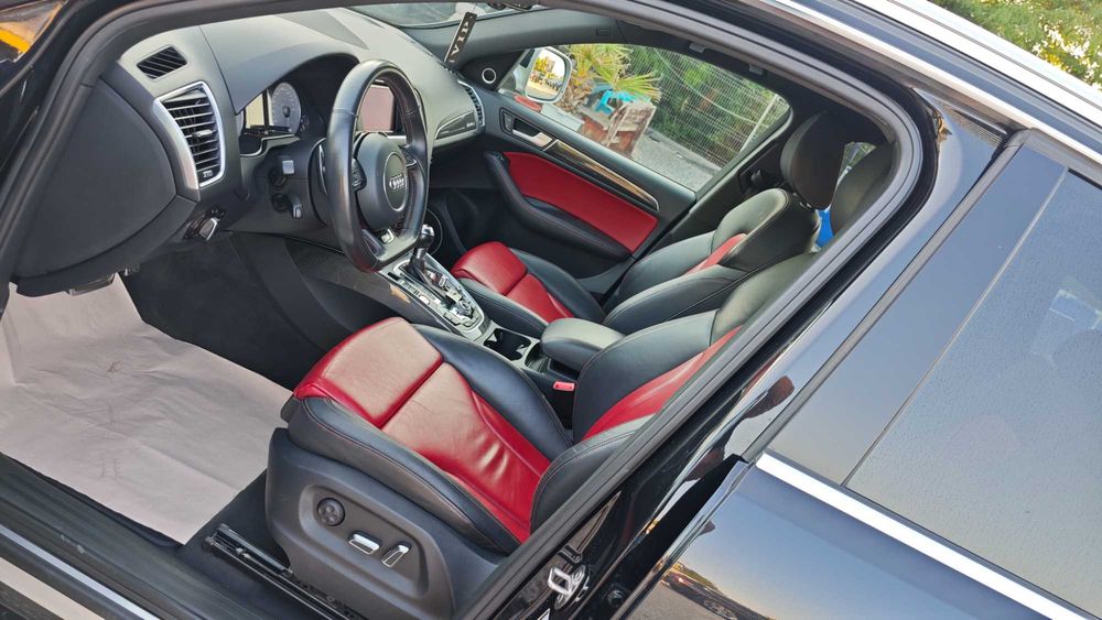 EXECUTIVE/S-LINE/8ZF Кутия/Панорама/354 коня AUDI SQ5