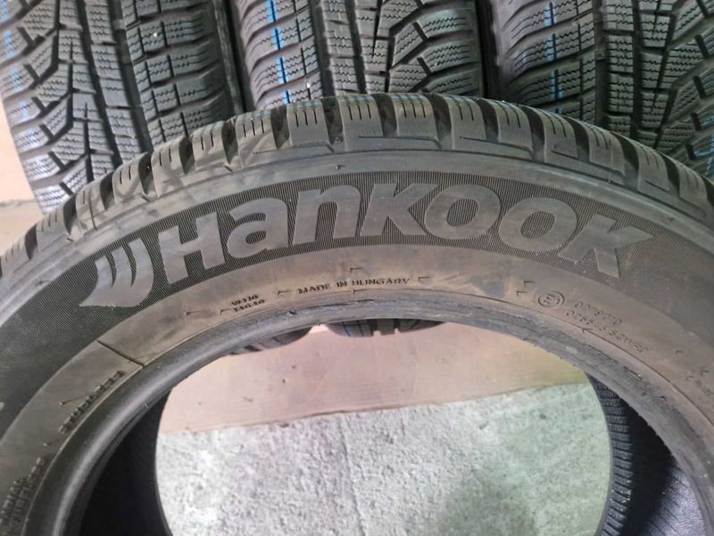 4 Hankook R17 215/60
зимни гуми 
DOT3419
