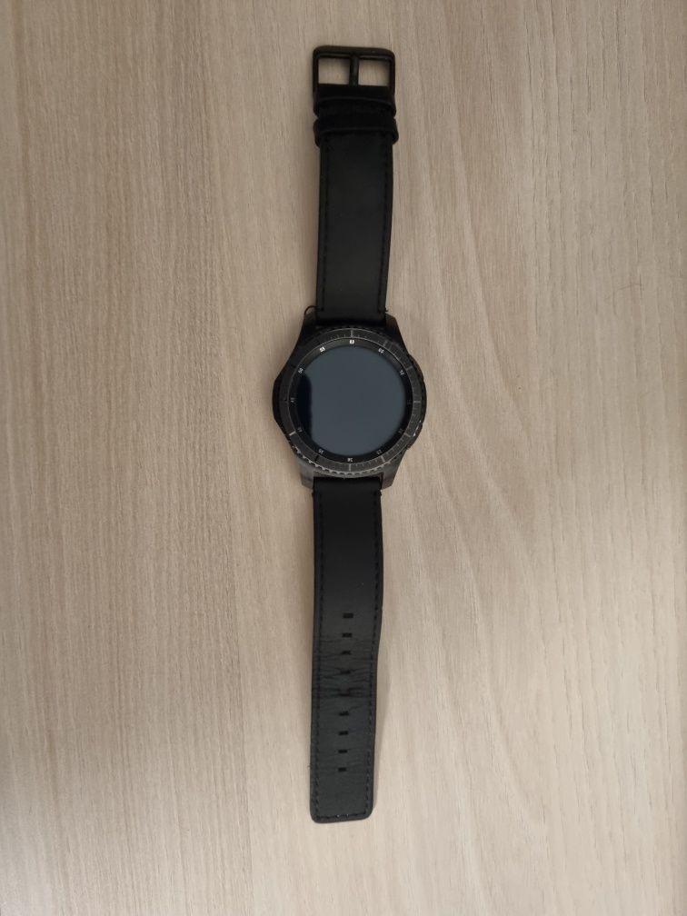 Vand smartwatch Samsung Gear S3 frontier