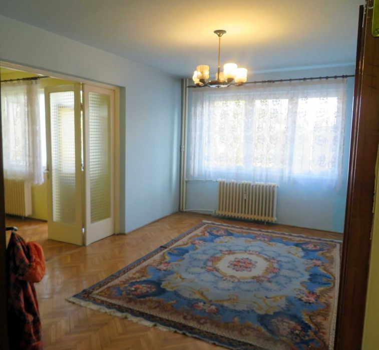 Apartament 3 camere, 85 mp, Oradea, decomandat, ultracentral, etaj 1