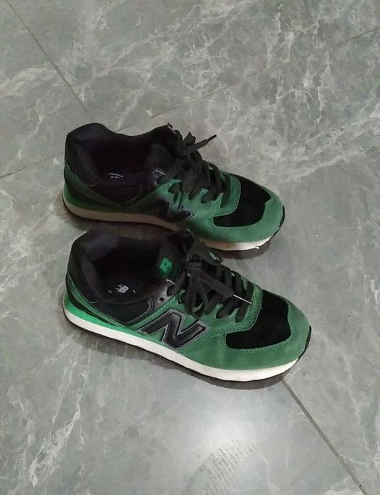 Кроссовки 35 размер