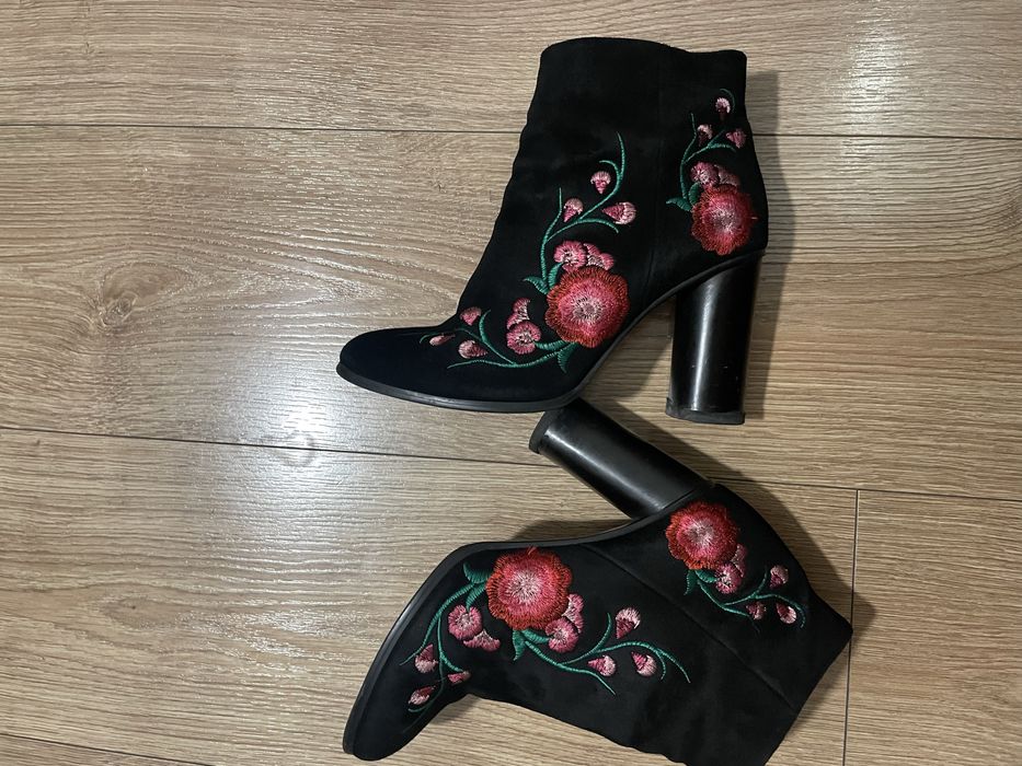 Botine dama cu motiv floral