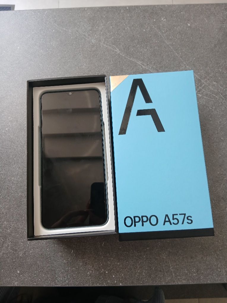 Продается телефон OPPO A57s