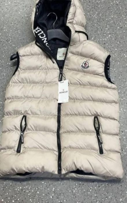 Geaca noua cu eticheta