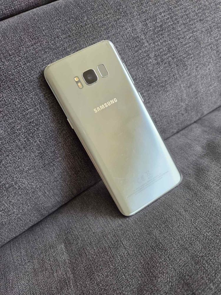 Мобилен телефон Samsung S8