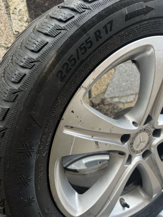 Оригинални джанти Мерцедес 17 с гуми 5х112
