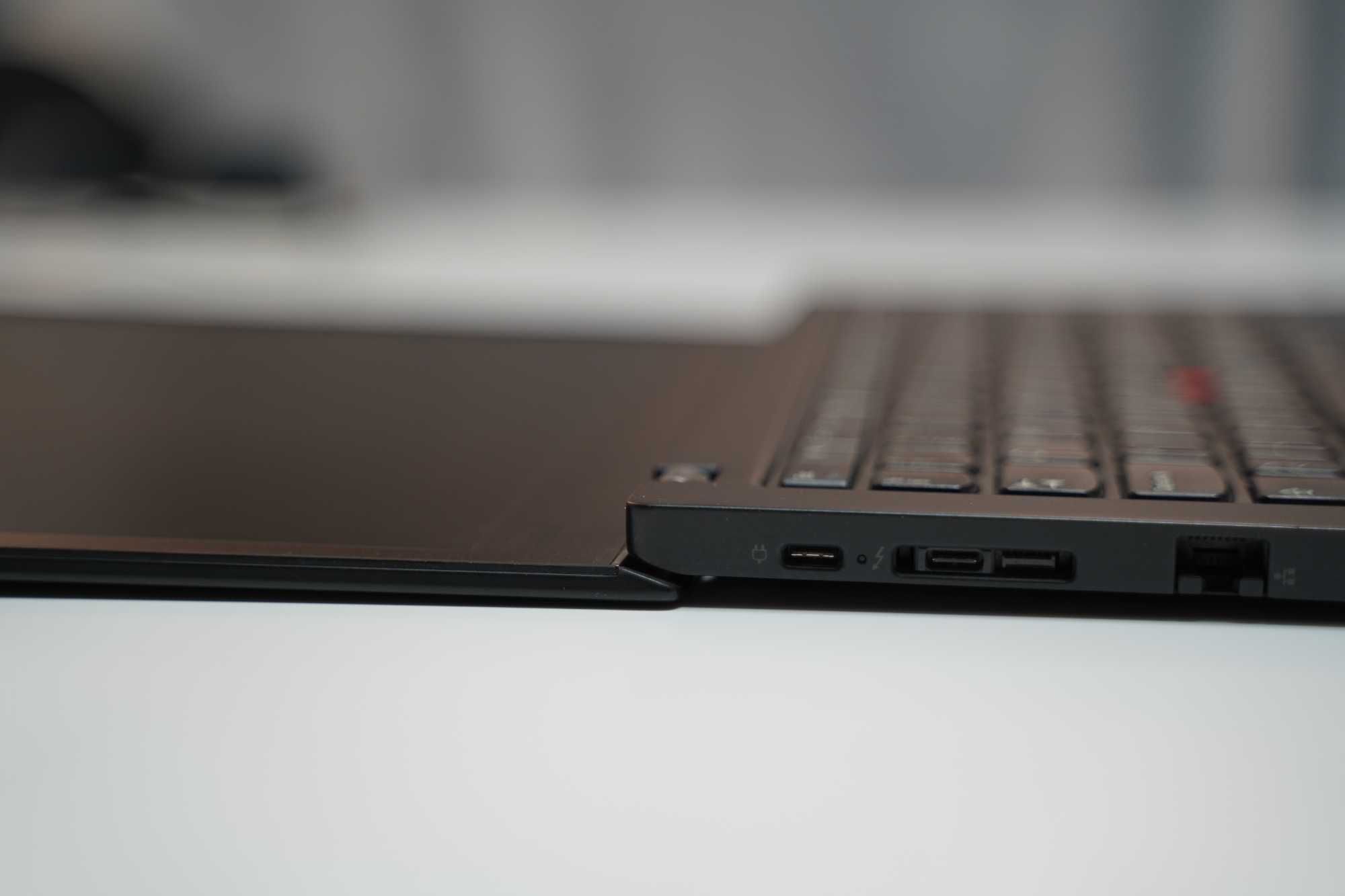 Thinkpad T480s 14" IPS FHD, i5-8250u, 16gb, 256gb ssd, 65W