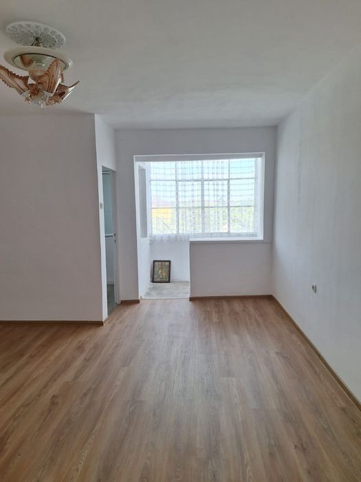 De vanzare Garsonieră 32 mp, etaj 3, Balș, zona turnuri