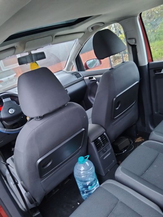 Vând Touran 1.9 tdi