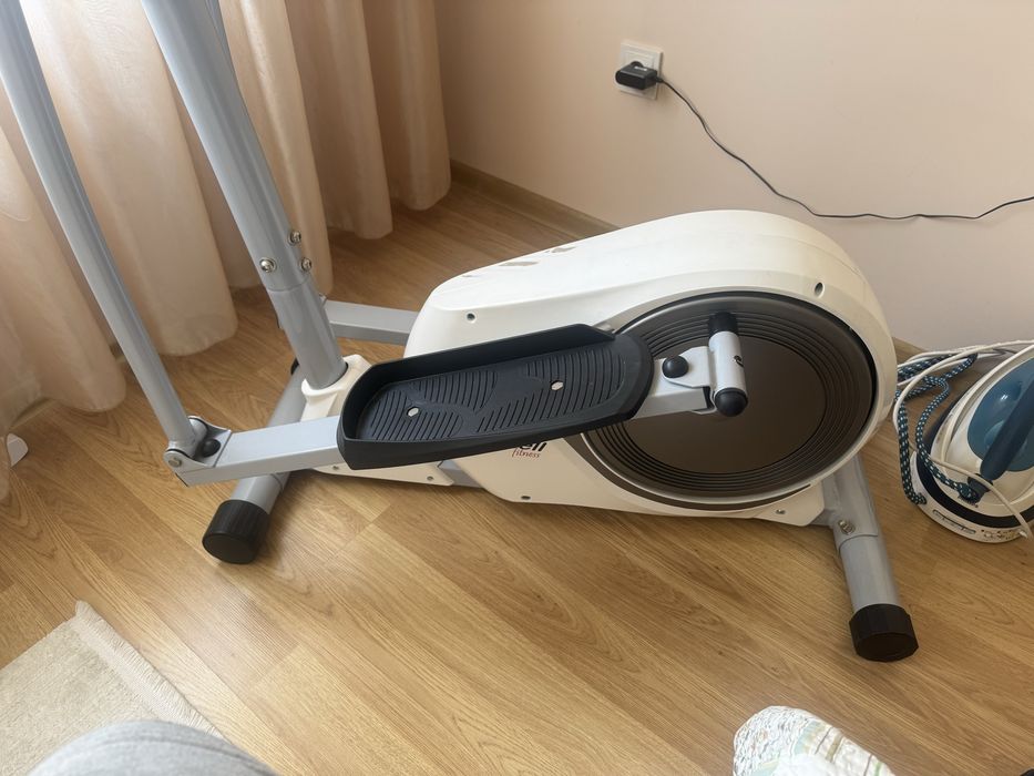 Кростренажор Actuell Fitness с магнитно натоварване с 8 степени