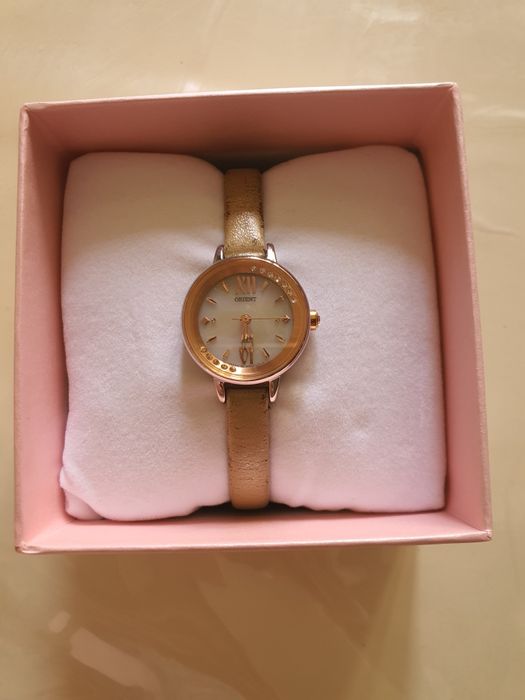 Продам часы женские, Япония