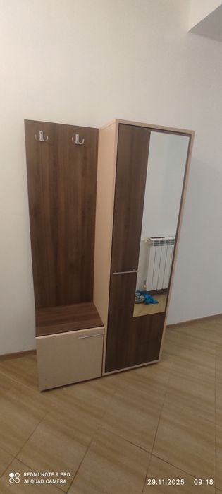 Портманто чисто ново