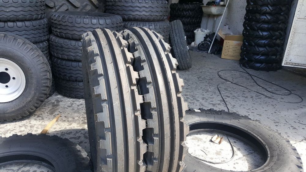 Cauciucuri noi 7.50-16 pentru directie tractor marca BKT sau tractiune