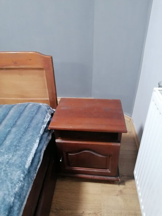 Спалня с матрак 180 × 200