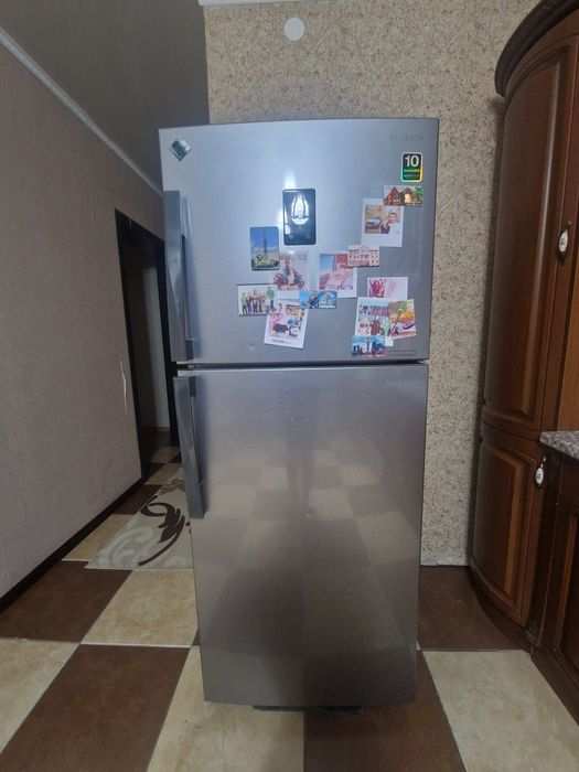 Продам холодильник