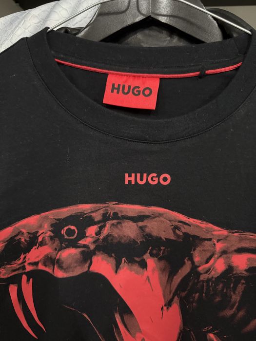 Tricou Hugo Negru/Rosu