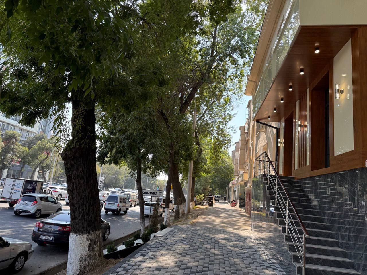 ОФИС / Шота.Руставелли / Ор: Hotel AZIYA / 70м2 / Евро упакованная