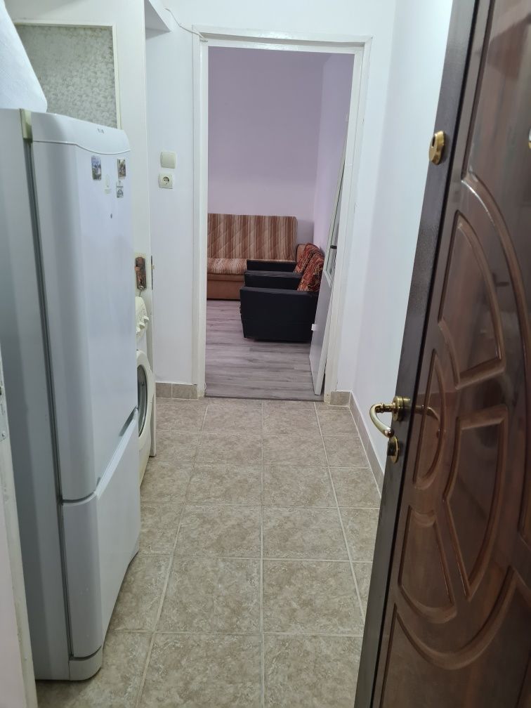Apartament,  2 camere , zona Malul Rosu