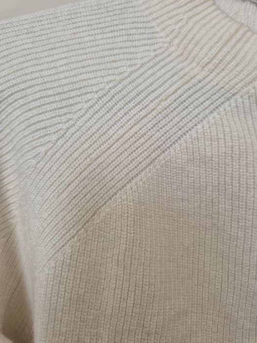 Pulover Massimo Dutti