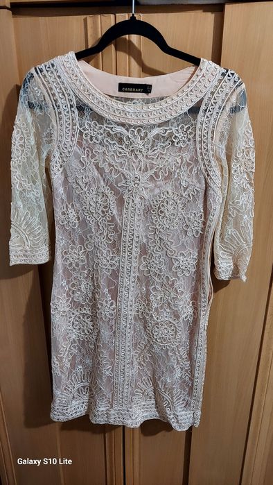 Vând  rochie de ocazie