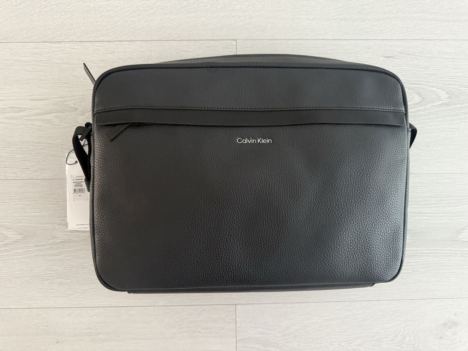 Продам сумку Calvin Klein