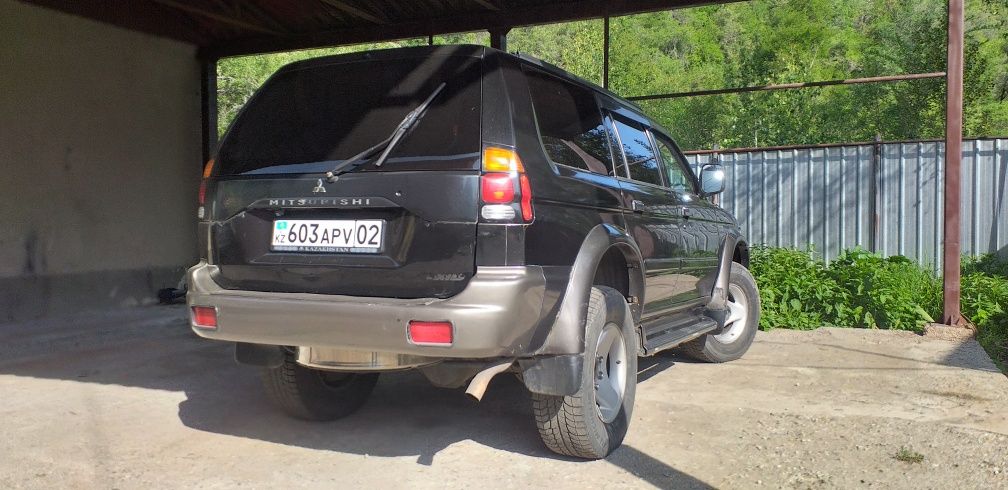 Mitsubishi Montero sport