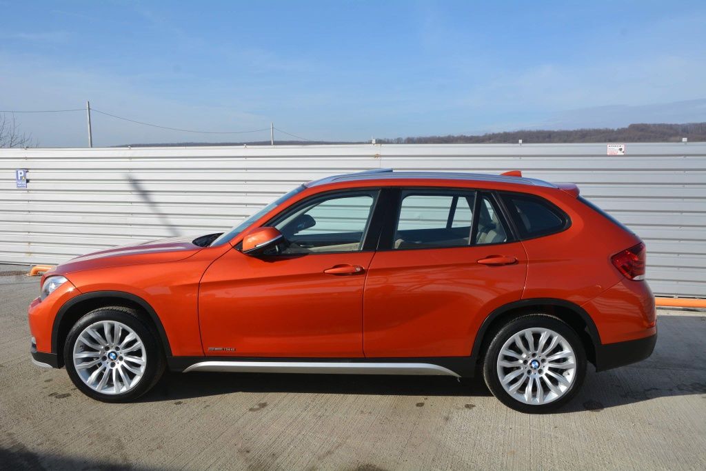 Vand BMW X1 X-Line 2014 automat, piele bej - panoramic