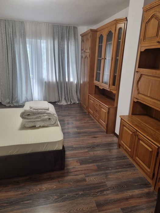 Inchiriez apartament 2 camere