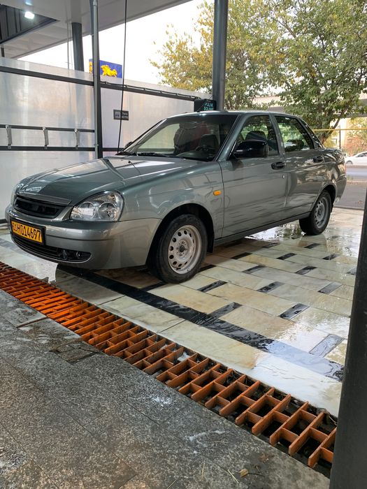 Лада Приора 2012 года выпуска