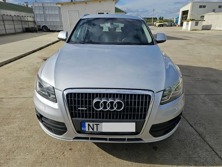 Audi Q5 Primul proprietar. Masina in stare foarte buna.