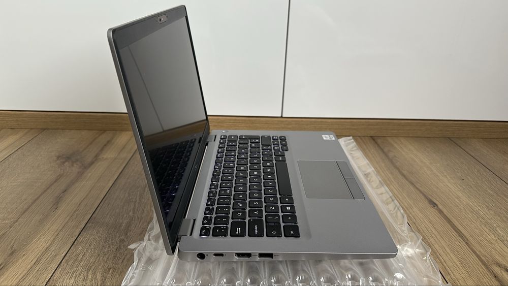Dell Latitude 5310 13.3” Touch Intel i5-10210u 8GB RAM 256GB SSD 4G