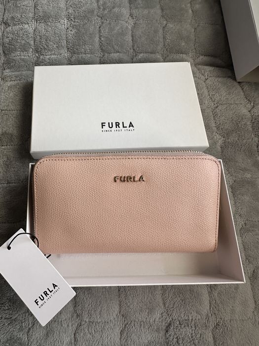 Портфейл Furla нов