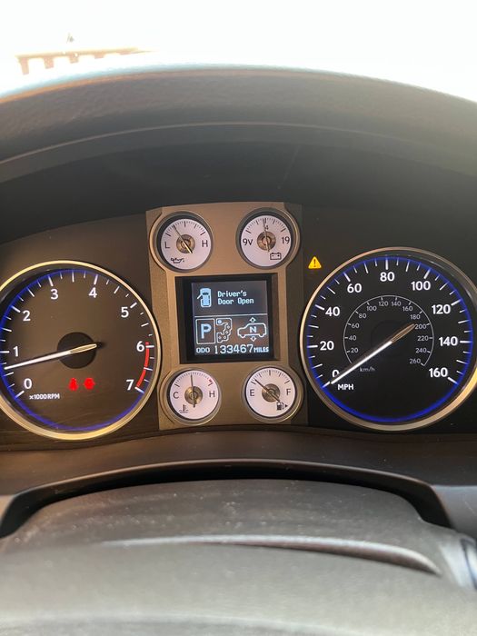 Lexus570.        2008 hooati zor