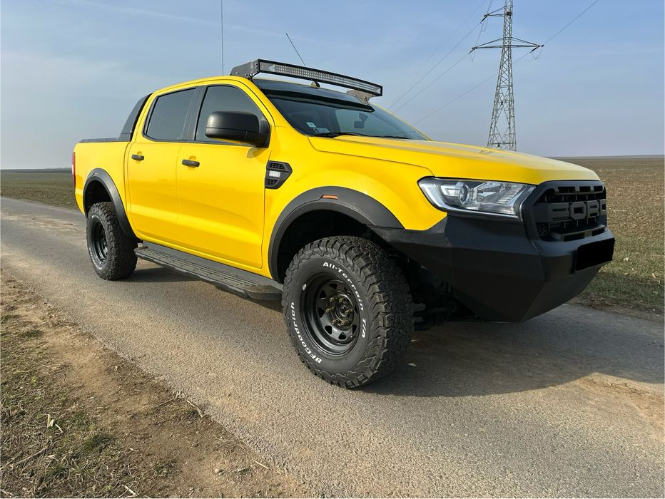 Vand sau Schimb cu BULDOEXCAVATOR sau BOBCAT—> Ford  Ranger