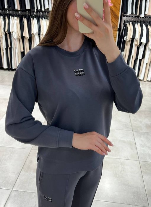 Trening compleu dama MiuMiu
Material Calitate premium 
M XXL 

3