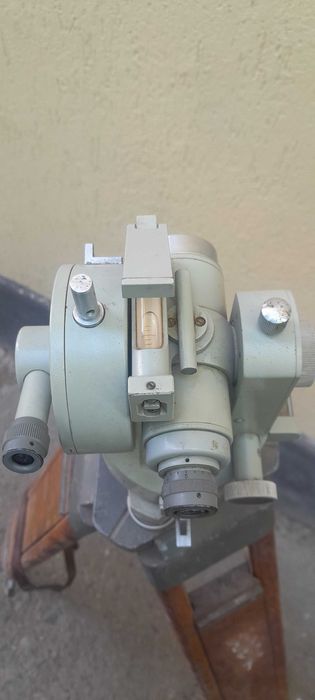 Teodolit Carl Zeiss Jena Theo 120