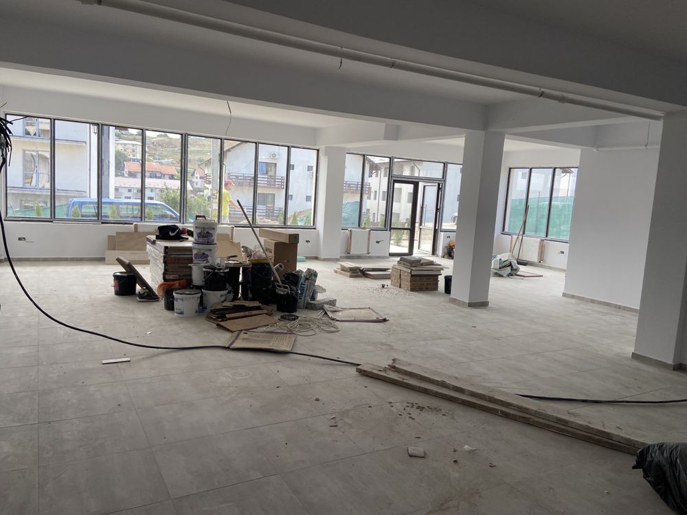Spatiu comercial