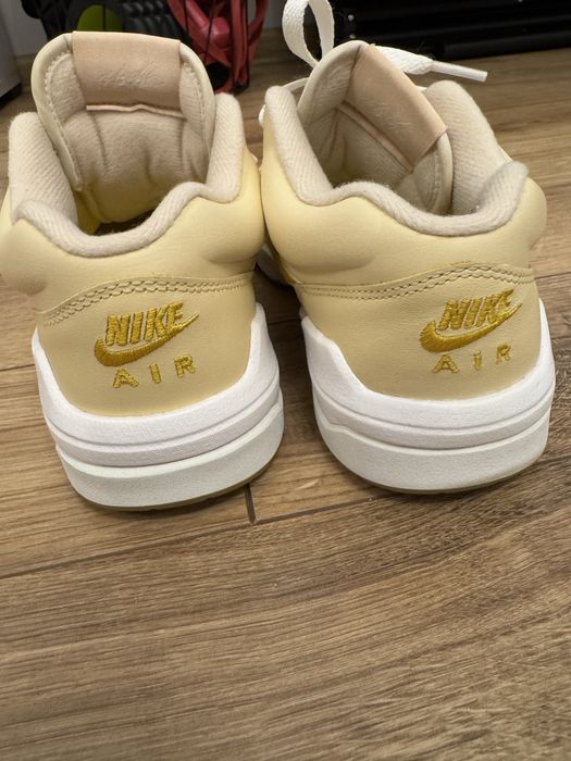 Дамски NIKE Air Jordan 24 см стелка