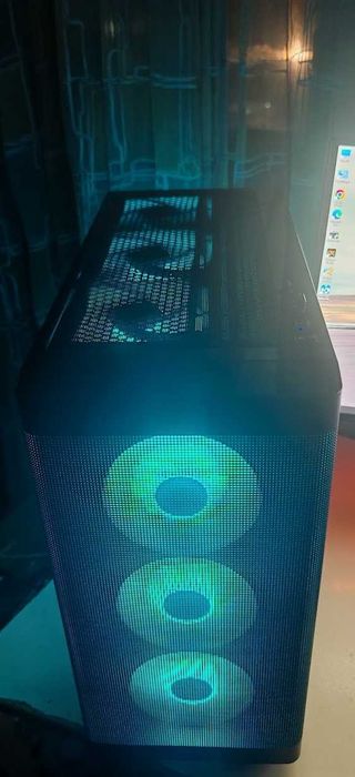 Продавам Мн.Добро PC I7 13700/32Gb D5/1.5TB SSD/Asus TUF 3070/Гаранция